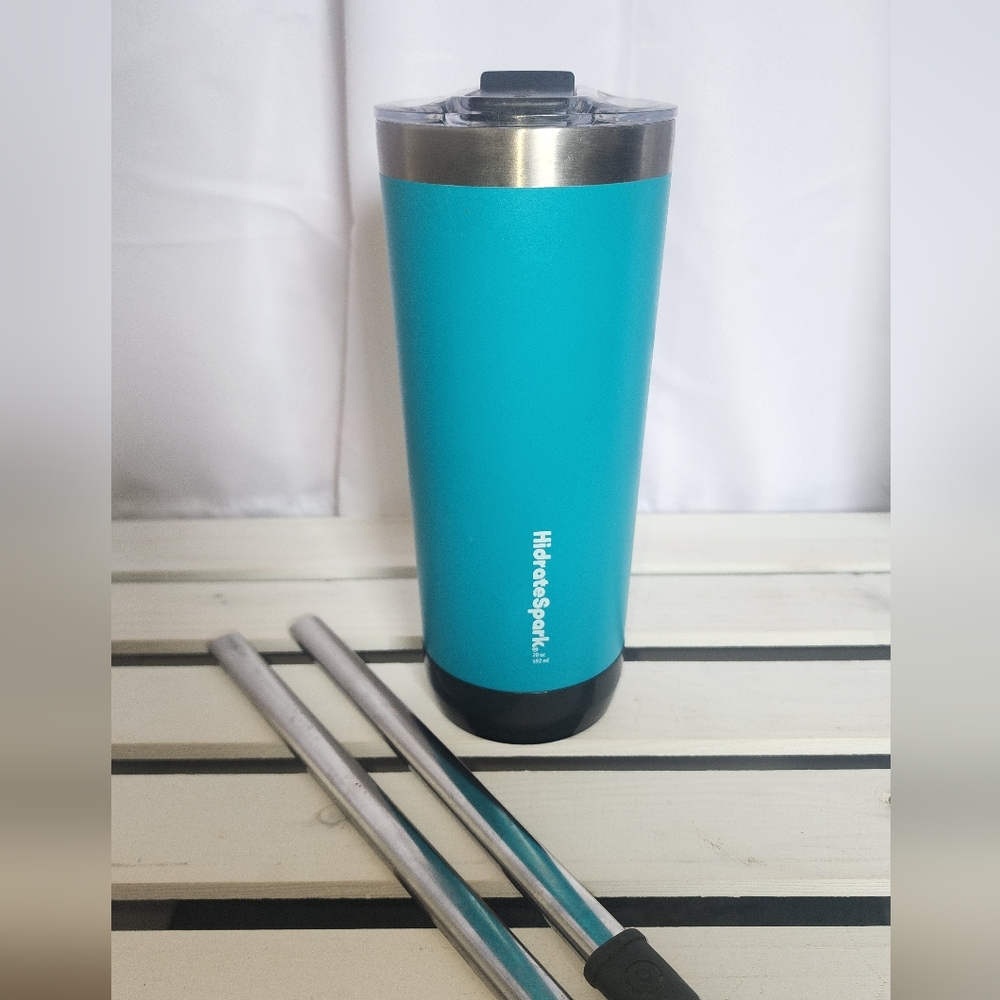 Hydrate Spark Smart Teal Tumbler with Straws. Bluetooth Enabled.